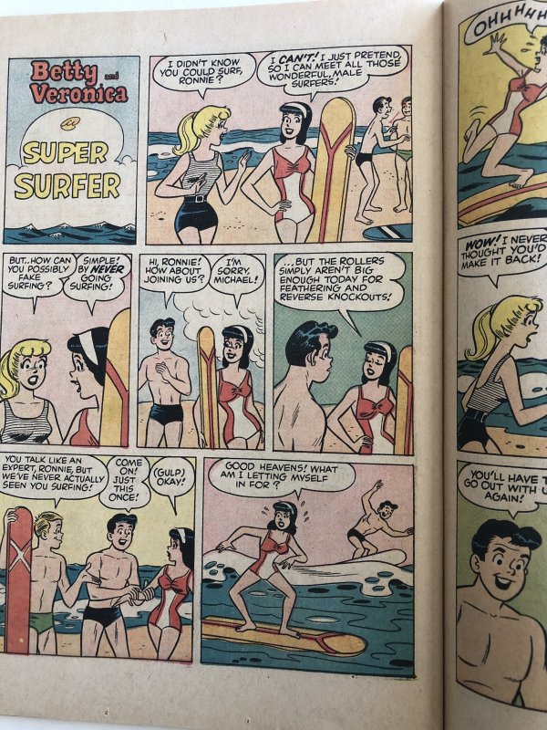 Archie’s Joke Book 74,VG-F, surfing beach stories