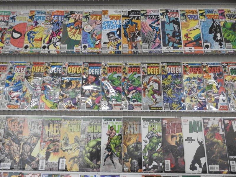 Huge Lot 140+ Comics W/Spider-Man,  Defenders,  X-Men+ Avg VF- Condition!!