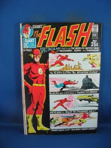THE FLASH 205 VF- DC 1971