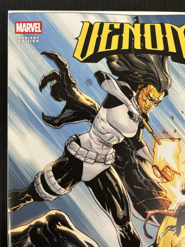 VENOM #254 1:25 LEINIL YU Var MARVEL 2026 NM IN-HAND PROSHIPPER