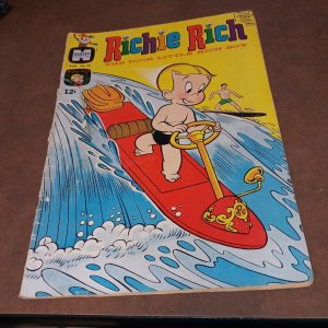 Richie Rich the poor little rich boy #60 Harvey Comics 1967 silver age cartoon