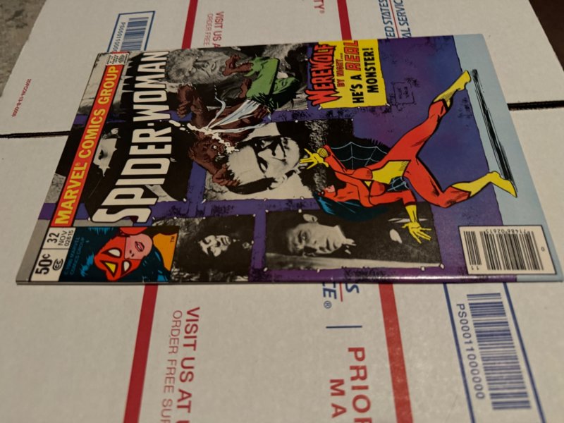 Spider-Woman #32 (1980)vs the wherewolf by night