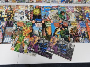 Huge Lot 140+ Comics W/ Swamp Thing, Avengers, Batman, +More! Avg VF- Condition!