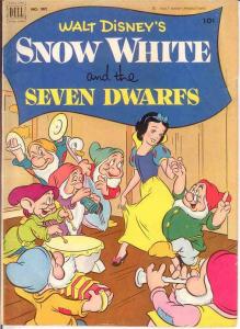 SNOW WHITE & THE SEVEN DWARFS F.C. 382 VG COMICS BOOK