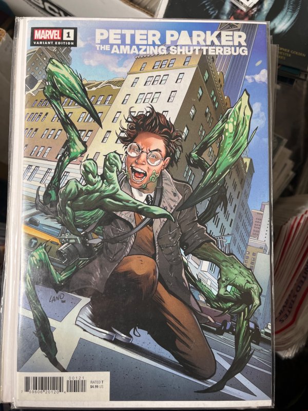 Heroes Reborn: Peter Parker, The Amazing Shutterbug Variant Cover (2021)