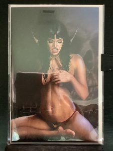 Vampirella #9 (2020) Carla Cohen Virgin Variant