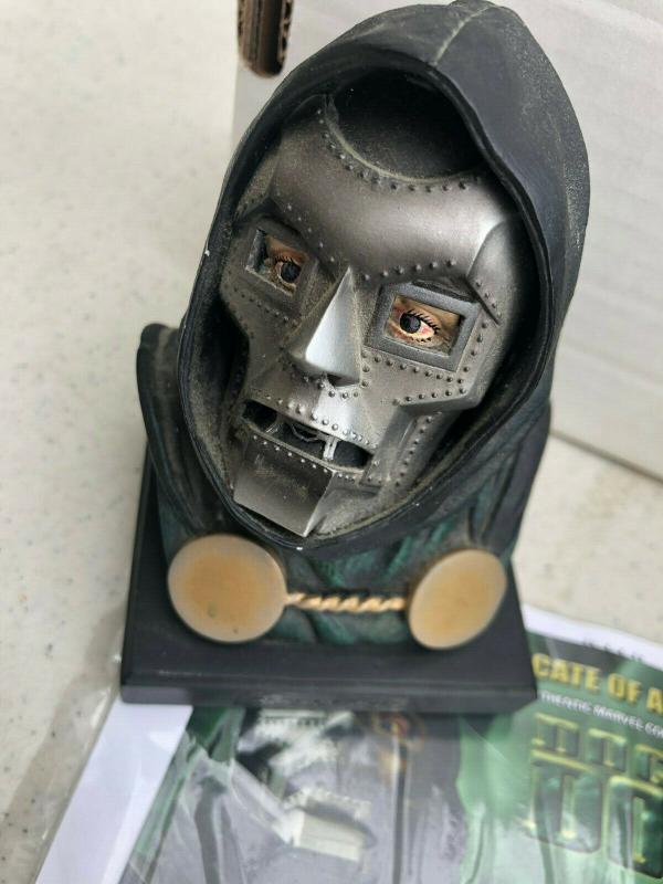 DR DOOM HEAD Mini BUST DYNAMIC FORCES MARVEL BY ALEX ROSS 890/5000