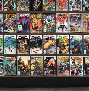 Huge Lot 150+ Comics with 52, Countdown, Adventures Of Superman & More!