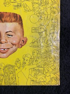 1972 MAD SPECIAL Magazine #9 GD 2.0 with Nostalgic Mad #1 Reprint Insert