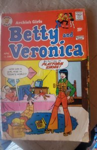 Archie's Girls Betty and Veronica #208 (1973)