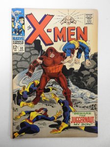 The X-Men #32 (1967) VG Condition 1/2 in spine split, 2 in tear bc