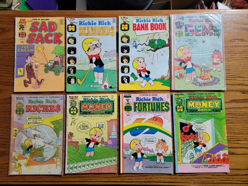 Nice Lot of 8 Richie Rich Harvey Comics