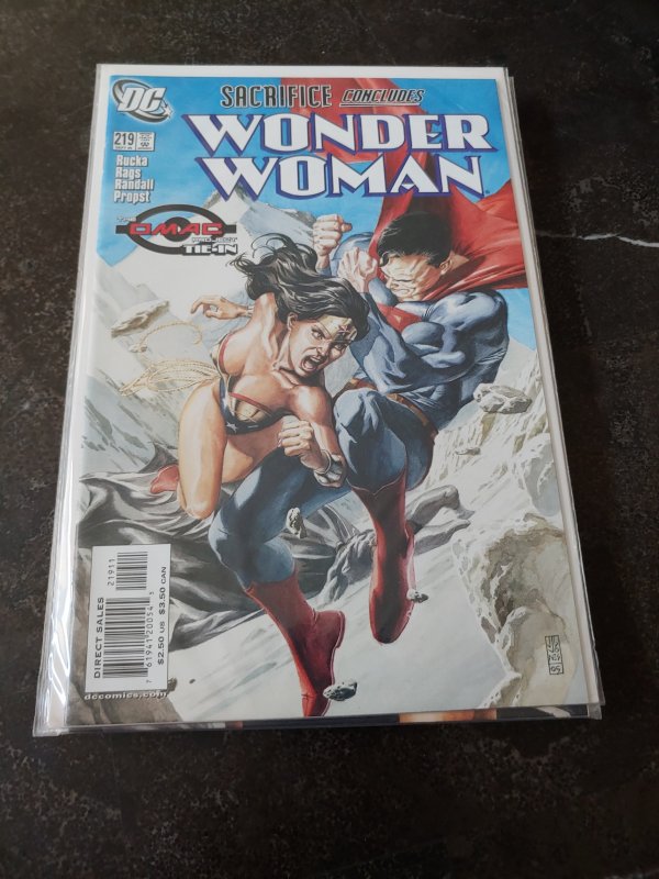Wonder Woman #219 (2005)
