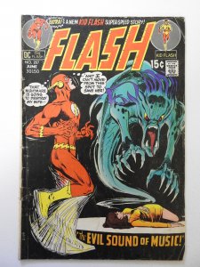 The Flash #207 (1971) VG- Condition 2 centerfold wraps detached top staple