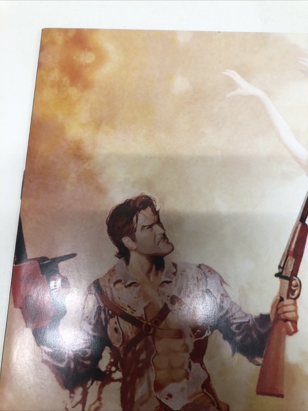 Dienamite # 1 Variant (NM) Dynamite Entertainment • Fred Van Lente • Carratu