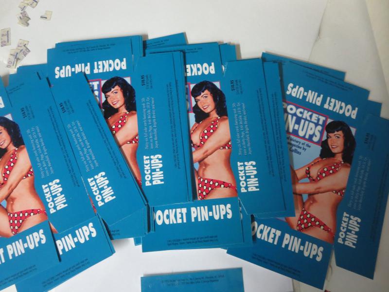 BETTY PAGE PIN-UPS CARD BOX WRAPPERS  Packets of 50 Party Favors are us