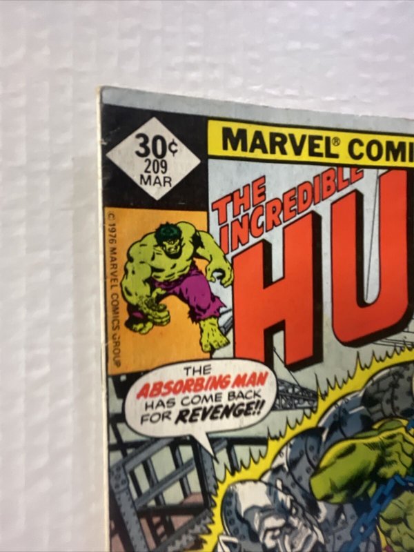 Incredible Hulk #209 