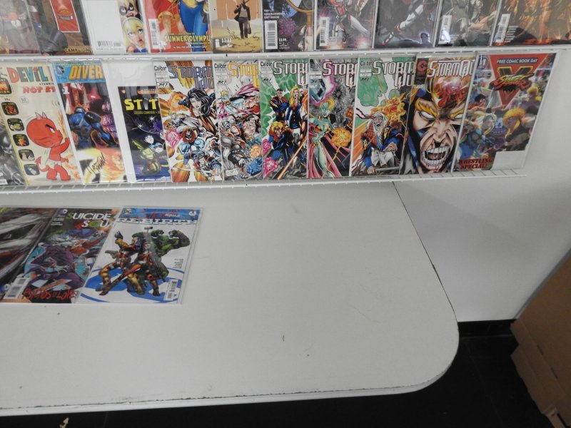 Huge Lot 120+ Comics W/ Star Wars, Darkwing Duck, Wolverine, +More! Avg VF/NM