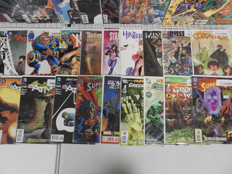 Huge Lot 140+ Comics W/ X-Men, Avengers, Batman, +More AVG VF-