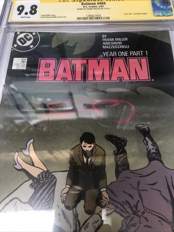 Batman (1987) # 404 (CGC 9.8 SS) Signed Frank Miller • DC Comics • Mazzucchelli