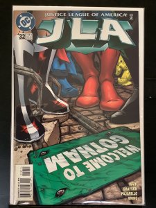 JLA #32 Newsstand Edition (1999)