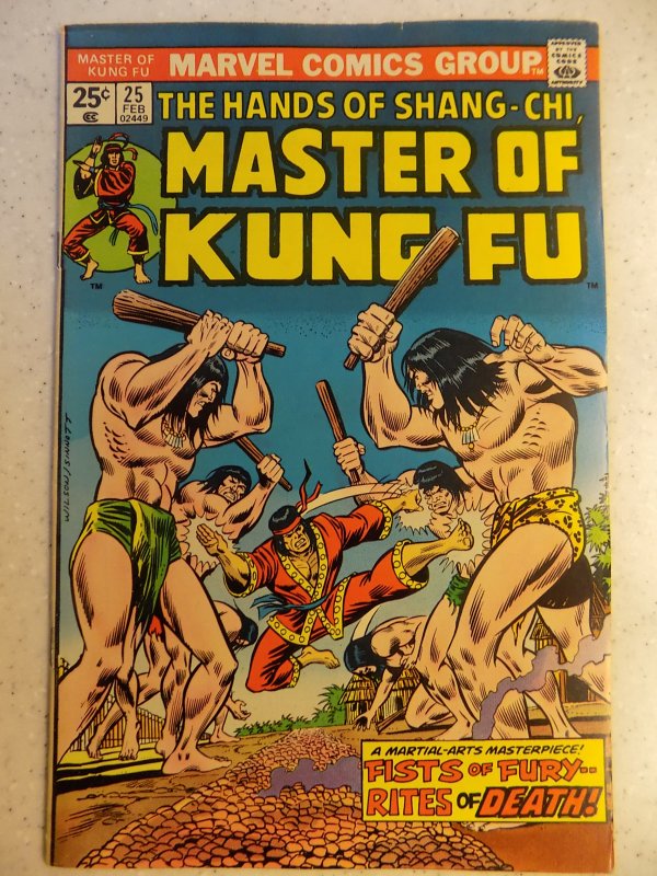 MASTER OF KUNG FU # 25 MARVEL VERY LIGHT RIBBON OF TANNING ON BACK COVER SPIN...