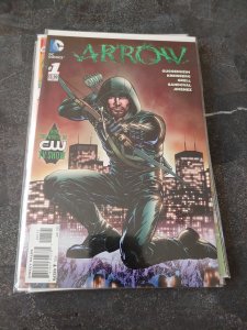 Arrow #1 Mike Grell Cover (2013)