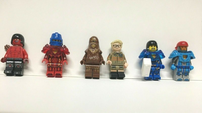 Set of 6 LEGOS - CHEWBACCA, GHOSTBUSTER KEVIN & 4 Random SOLDIERS (see photos)