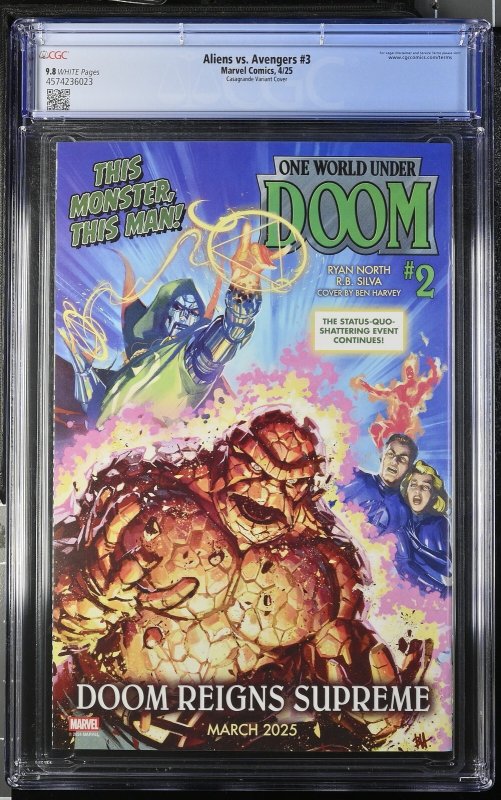 ALIENS VS AVENGERS #3 MARVEL 2025 ELENA CASAGRANDE VARIANT CGC 9.8 NM