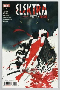 Elektra Black White & Blood #4 Main Cvr Peach Momoko (Marvel, 2022) NM 