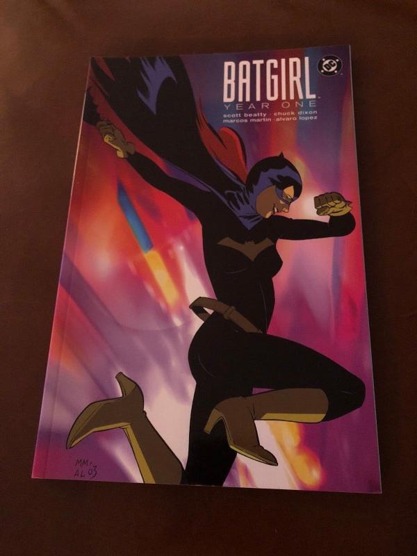 Batgirl Year One DC Comics Graphic Novel Comic Book NM Joker Gotham Robin TD6