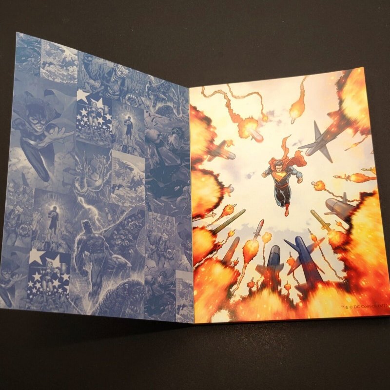 DC Comics: NEW 52 Poster Book LOOT CRATE Edition | Complete with 40 Posters 5×7