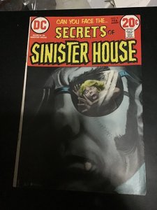 Secrets of Sinister House #9 (1973) Ocampo, Rival Art! VF/NM Oregon CERT! Wow