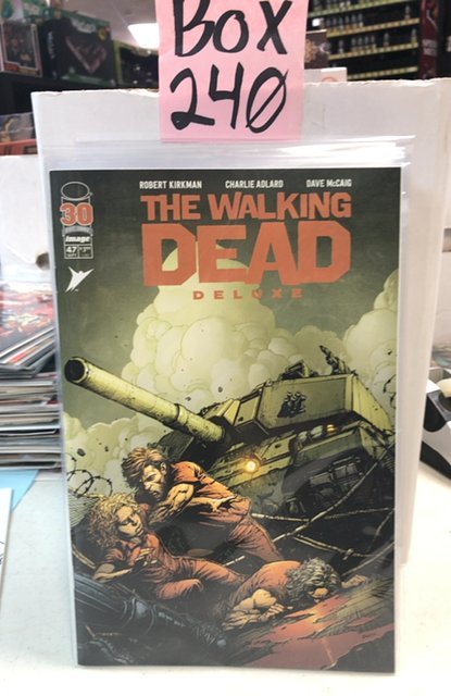 The Walking Dead Deluxe #47 (2022)