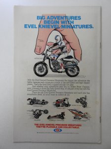 The Incredible Hulk #207  (1977) W/ The Defenders! Sharp VF-NM Condition!