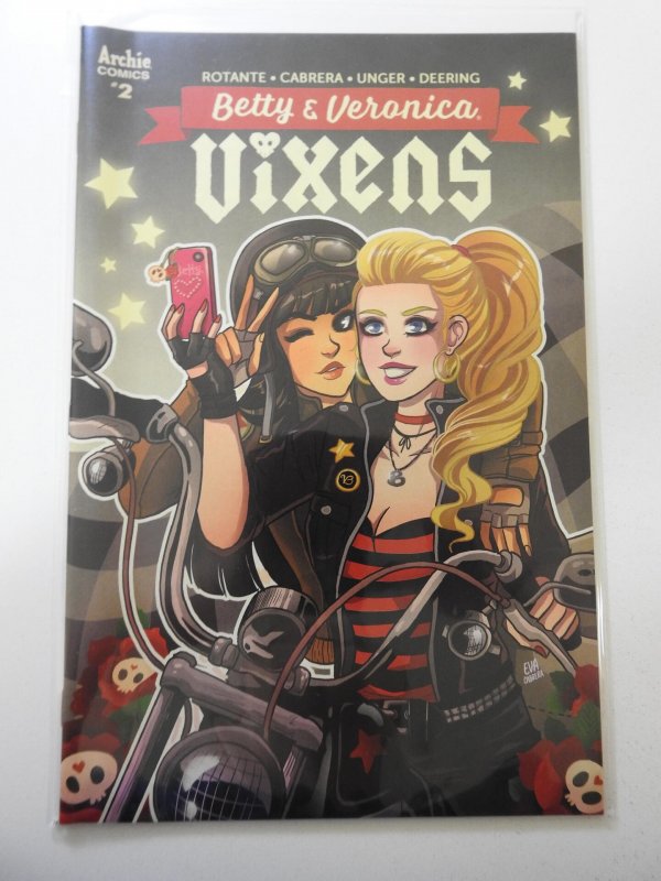 Betty & Veronica: Vixens #2 Cover A Eva Cabrera (2018)