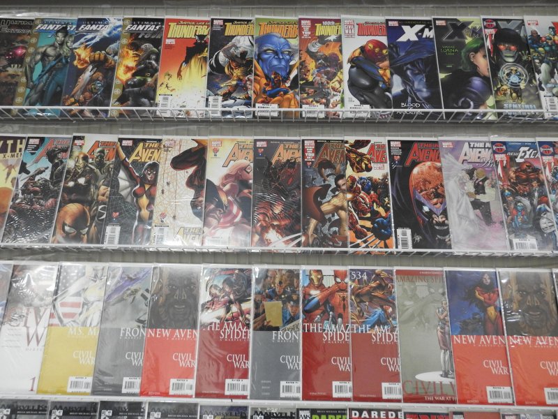 Huge Lot 170+ Comics W/ Avengers, Spider-Man, Daredevil+ Avg VF+ Condition!