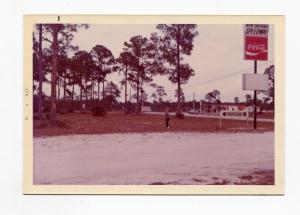 New Smyrna Speedway Sign-Winternationals-1973-VG-Entrance