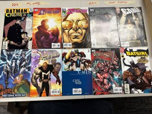 Lot of 10 Comic Lot (see pictures) 224-18