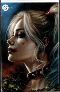 Harley Quinn (2025) #50 Lucio Parrillo Connecting Virgin Variant