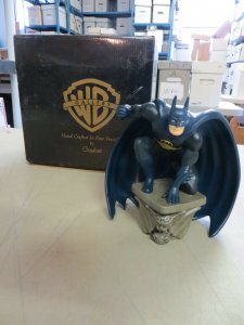 WARNER BROS. WB GALLERY BATMAN STATUE GOEBEL PORCELAIN VERY RARE