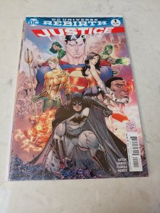 Justice League: The Rebirth Deluxe Edition #1 (2017)