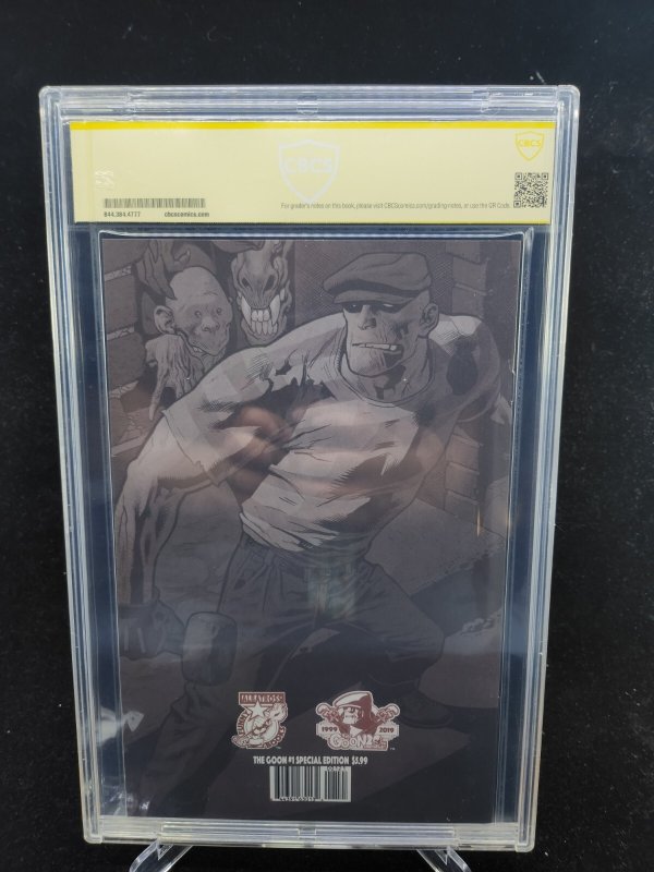 Goon #1 - Signed by Eric Powell / Kevin Nowlan Variant - CBCS 9.8 - 2019