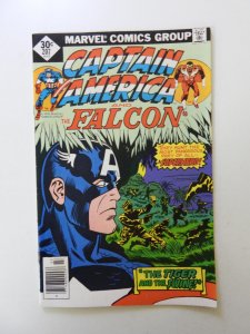 Captain America #207 FN/VF condition