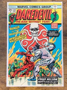Daredevil #121 (1975). VF-. DD v Hydra. Nick Fury app.