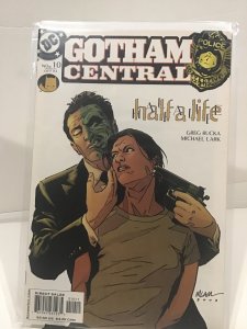 Gotham Central #10 (2003)