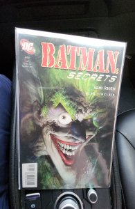 Batman: Secrets #3 (2006)