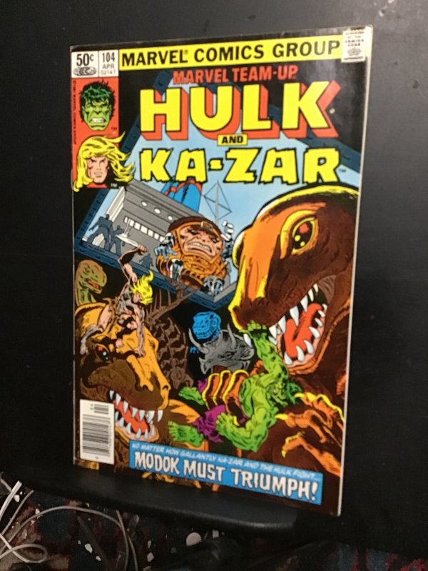 Marvel Team-Up #104 (1981) high-grade. Modok vs Ka-Zar and Hulk| NM- Wow!