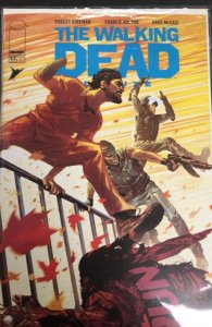 The Walking Dead Deluxe #32 Cover C (2022)