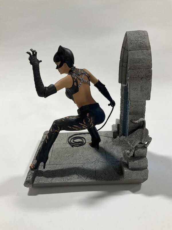 Catwoman Statue Halle Berry Movie Statue Dc Direct 0243/1250 Rare HTF Dc Comics